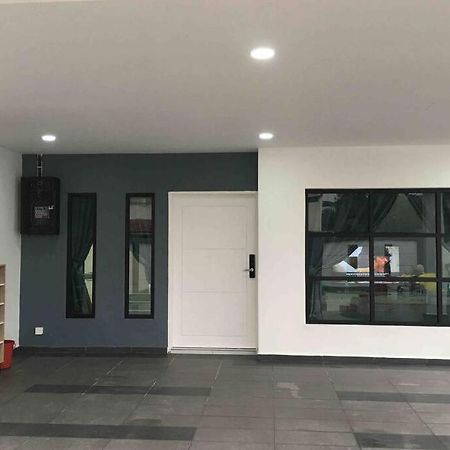 22Pax :Taman Pelangi Party House Nearby Midvelly Villa Johor Bahru Dış mekan fotoğraf