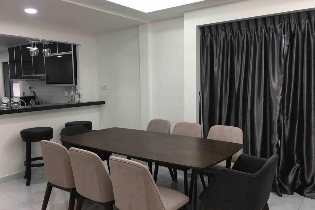 22Pax :Taman Pelangi Party House Nearby Midvelly Villa Johor Bahru Dış mekan fotoğraf