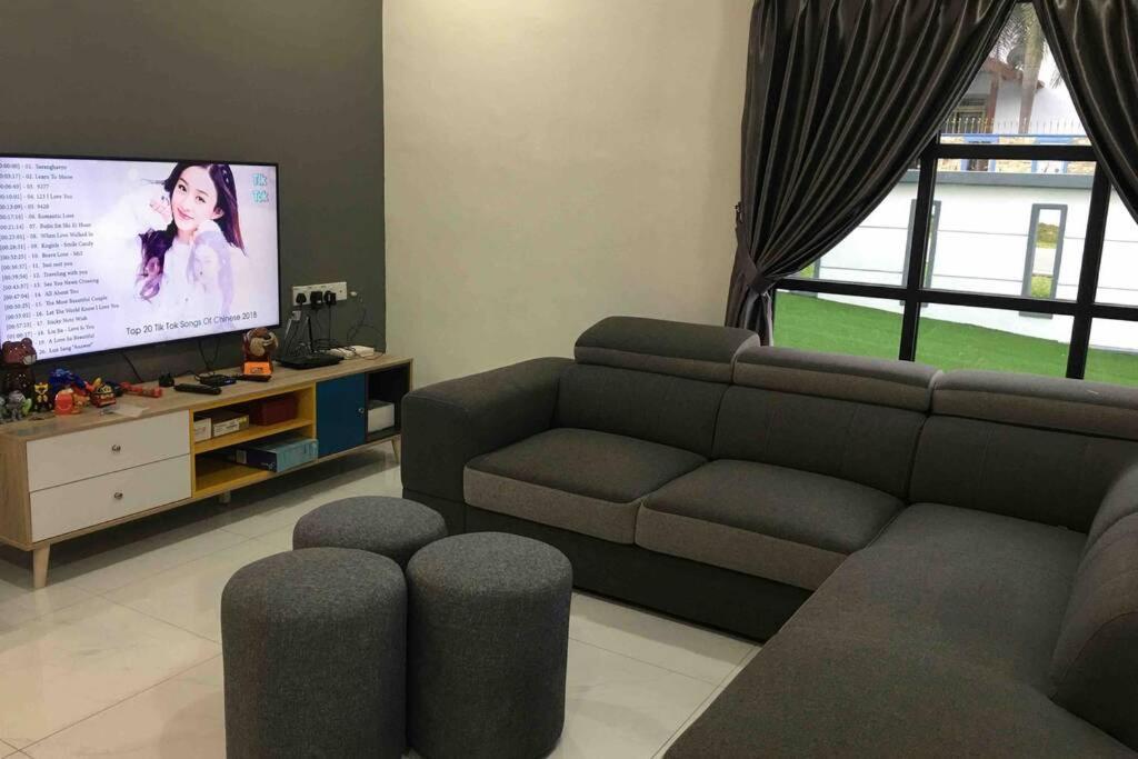 22Pax :Taman Pelangi Party House Nearby Midvelly Villa Johor Bahru Dış mekan fotoğraf